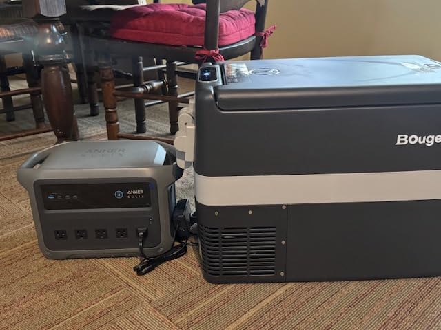 Anker SOLIX C1000 Gen 2 Portable Power Station with 200W Solar Panel customer photo 2