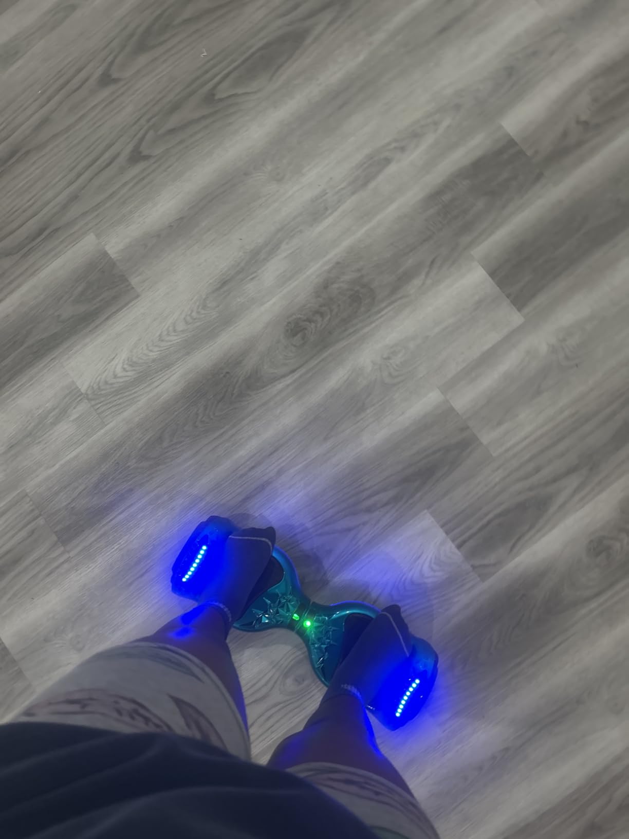 Hoverstar Hoverboard for Kids 7-12, Bluetooth & LED Lights, 2026 Upgraded customer photo 1