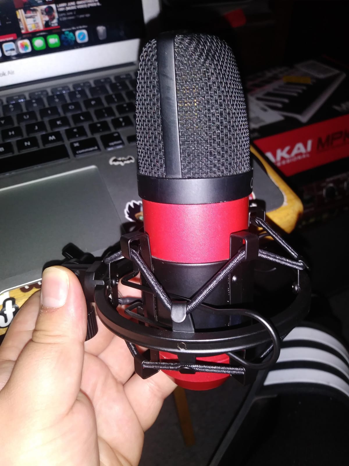 Microphone Shock Mount Mic Holder, Anti-Vibration Suspension Shock Mount Mic Holder Clip for 43mm-47mm Diameter Condenser Microphone customer photo 2