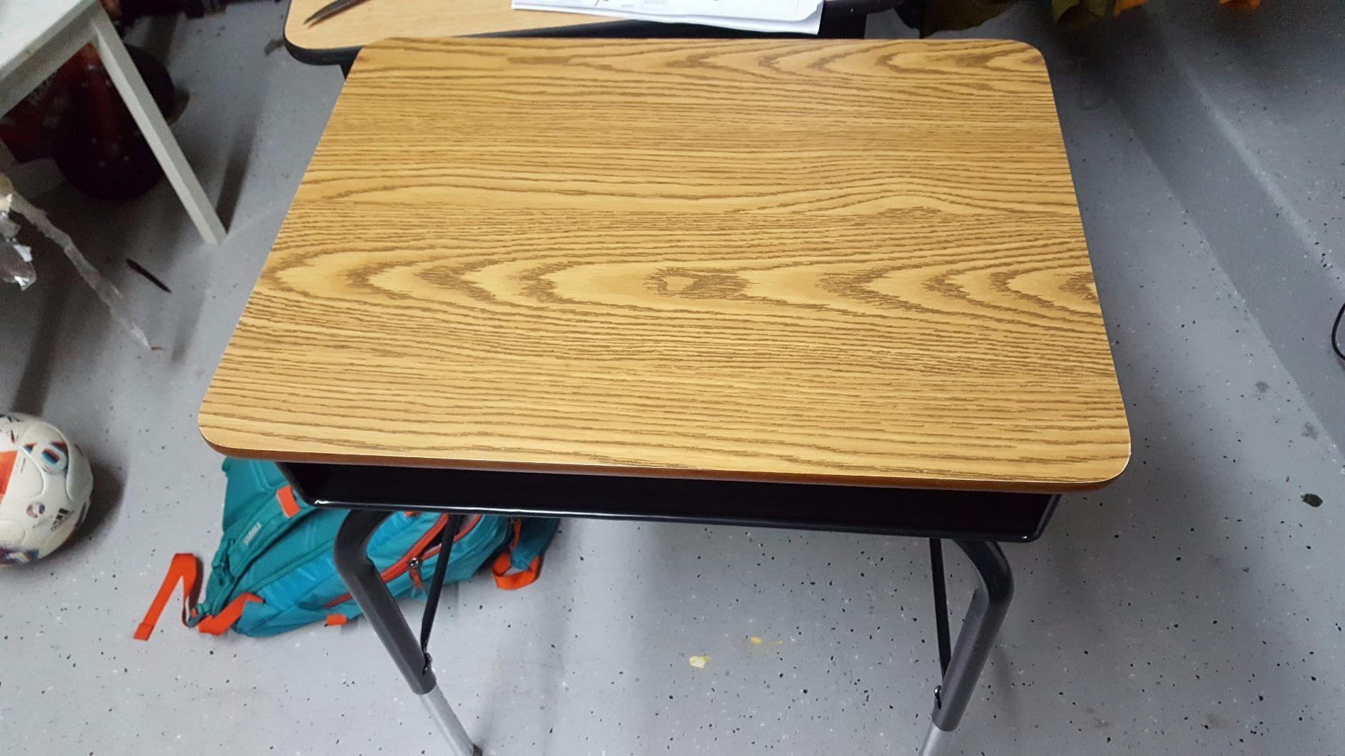 ECR4Kids Mobile Adjustable Height Student Desk, Sit/Stand, 23.9 x 18in, Oak customer photo 2
